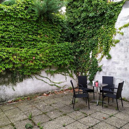 Kate & Jenny - Two-Level Apartment In The Old Town Bratislava Bagian luar foto